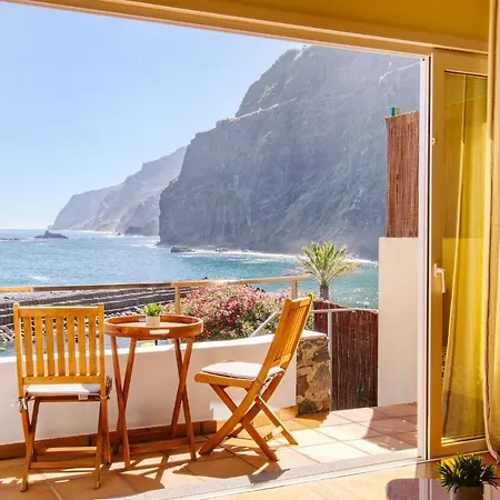Дом отдыха Madeira Offline By Amazing Madeira Понта-Делгада